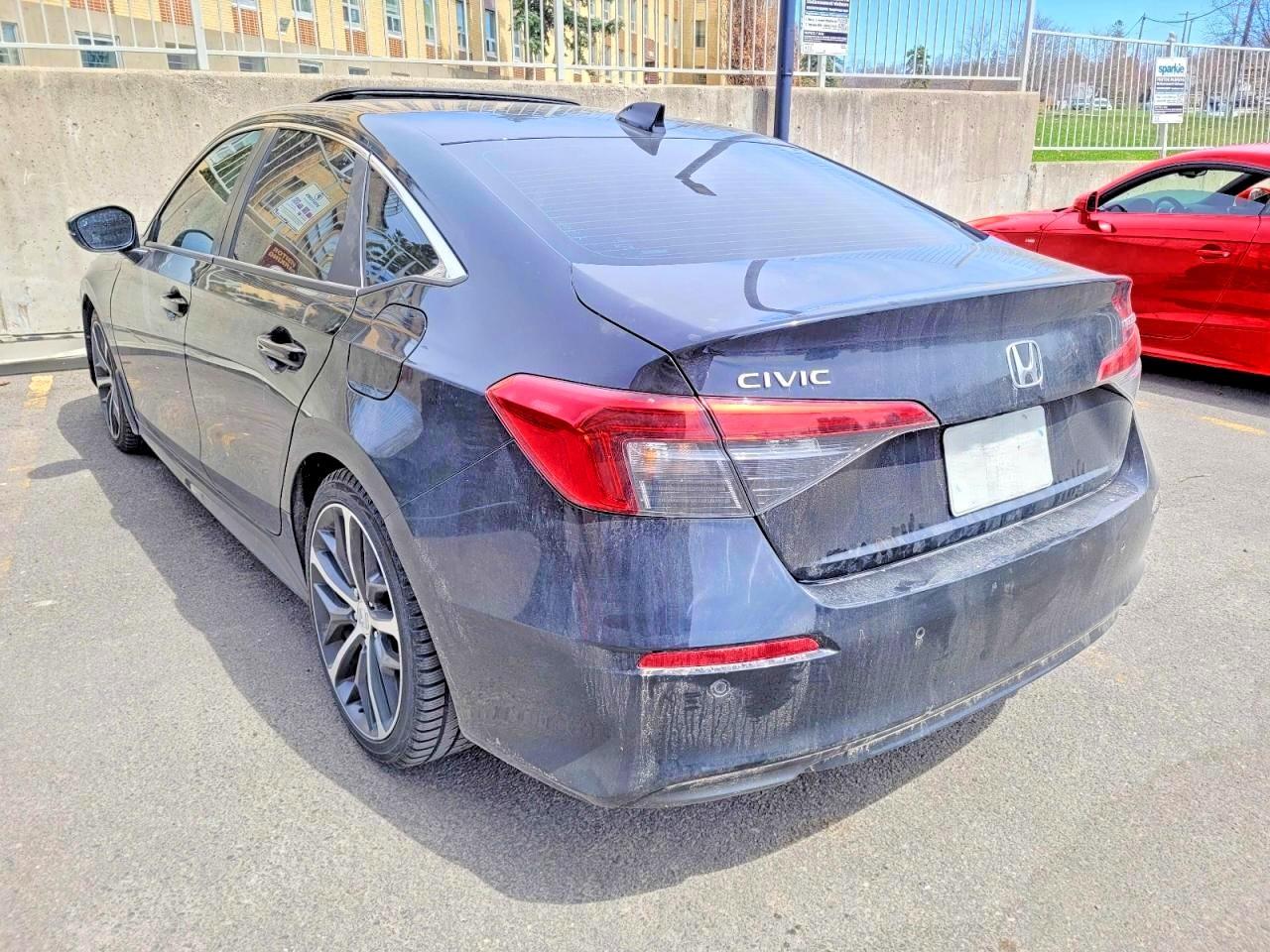 2024 Honda Civic Touring - zdjęcie 3