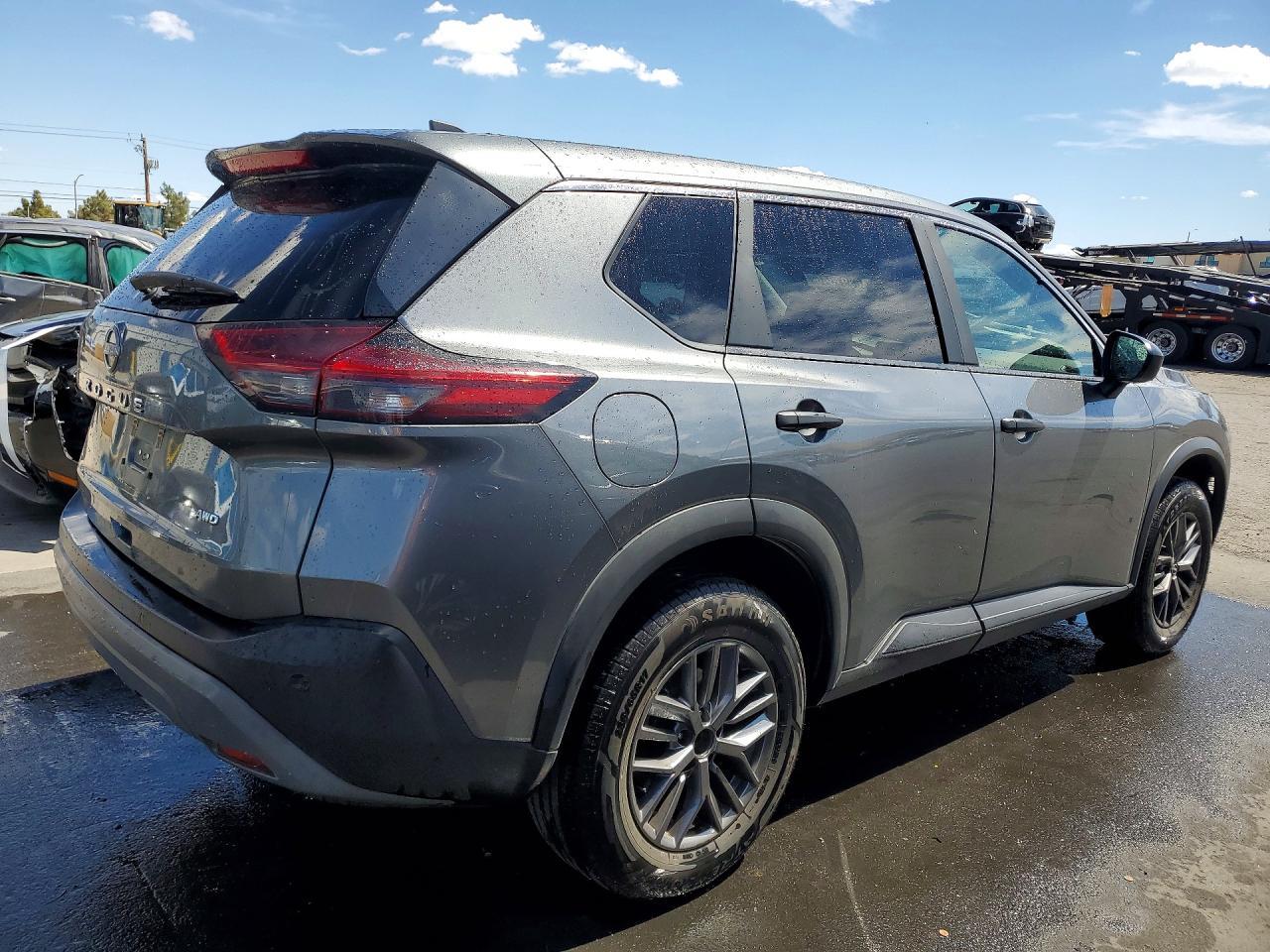 2023 Nissan Rogue S - zdjęcie 3