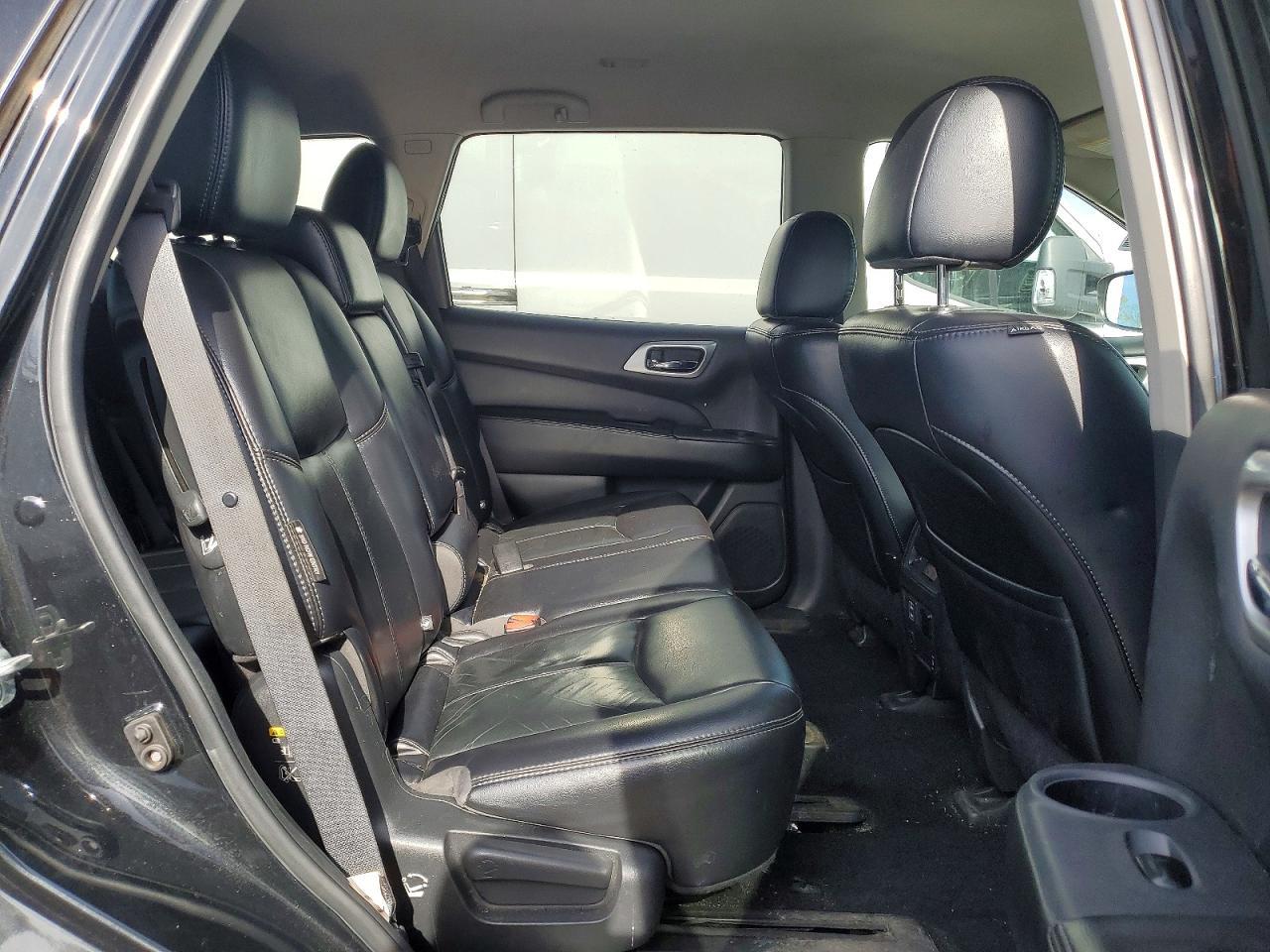 2018 Nissan Pathfinder Sl - zdjęcie 11