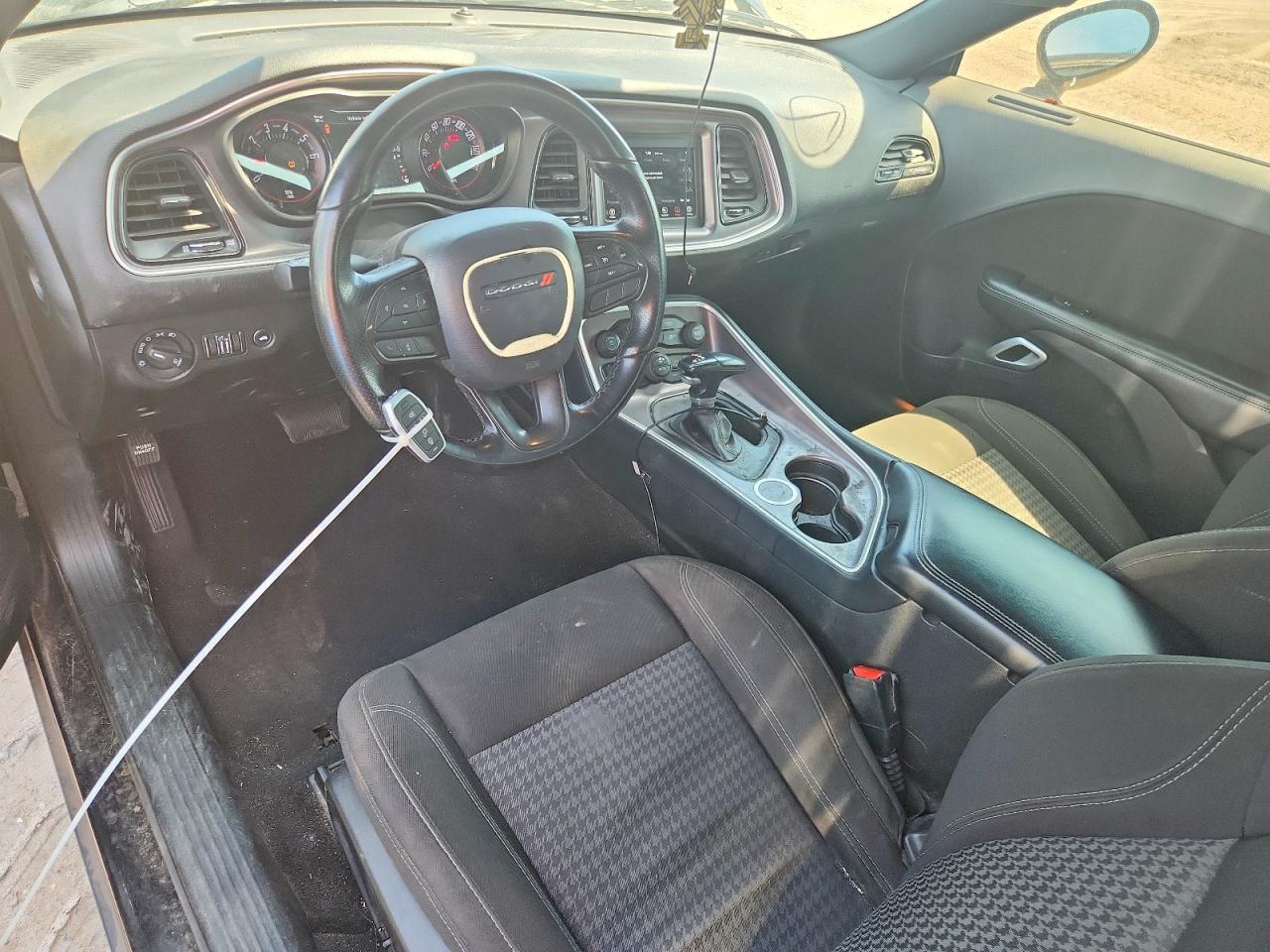 2021 Dodge Challenger Sxt - zdjęcie 8