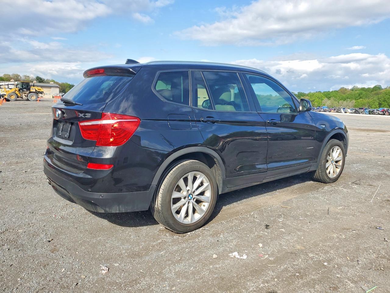 2016 BMW X3 xDrive28I - zdjęcie 3