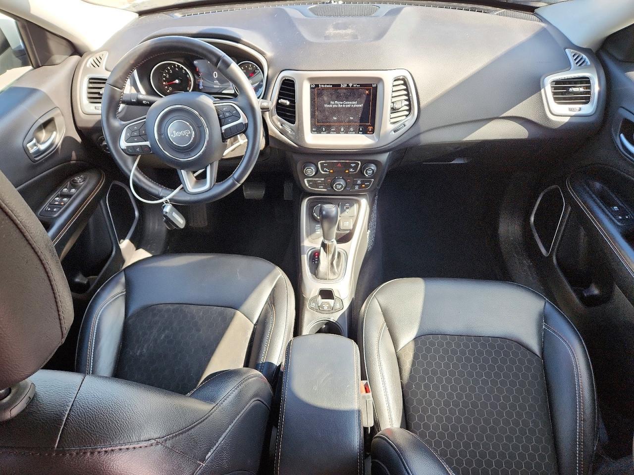 2018 Jeep Compass Latitude - zdjęcie 8