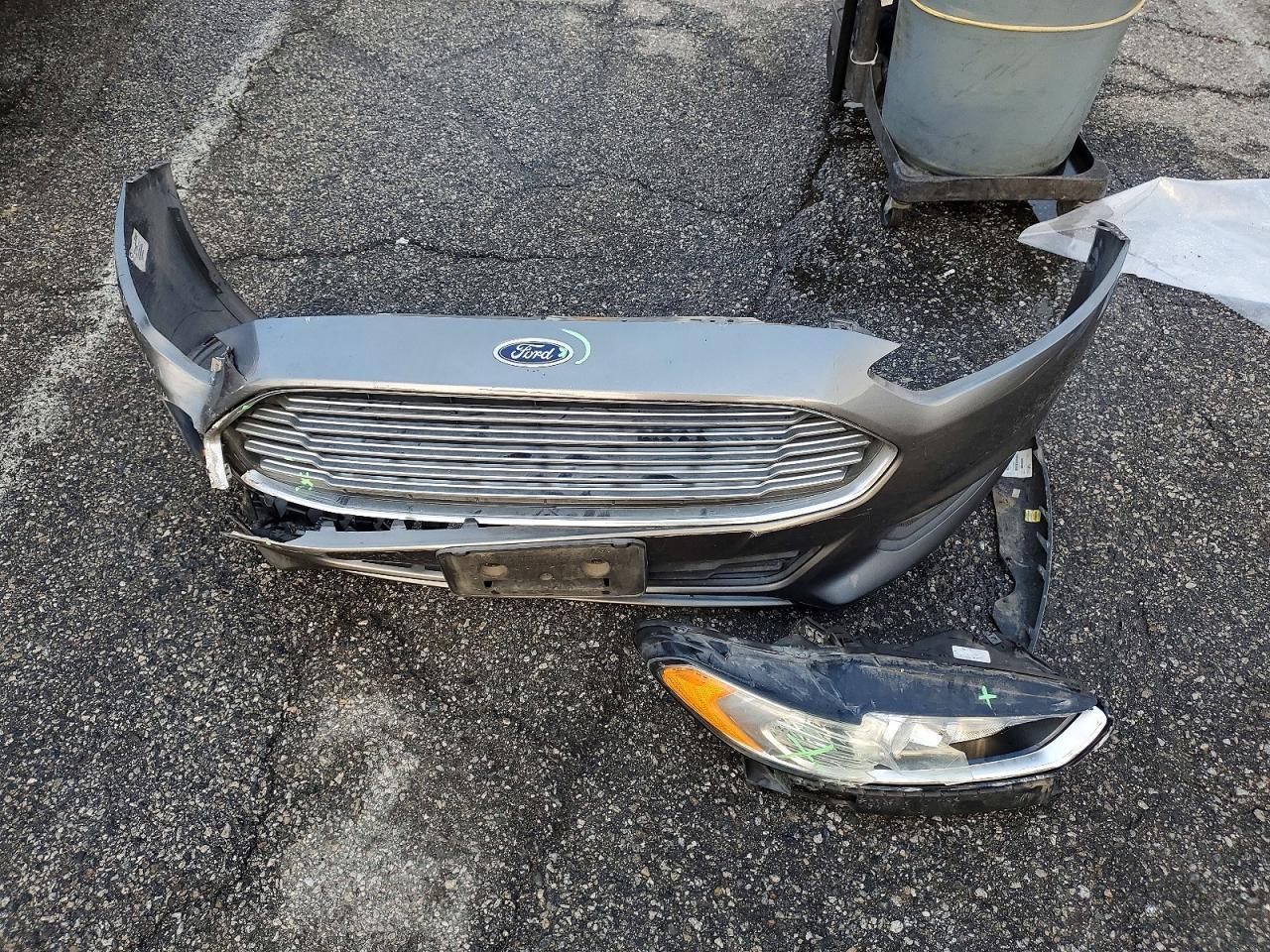 2014 Ford Fusion S - zdjęcie 12