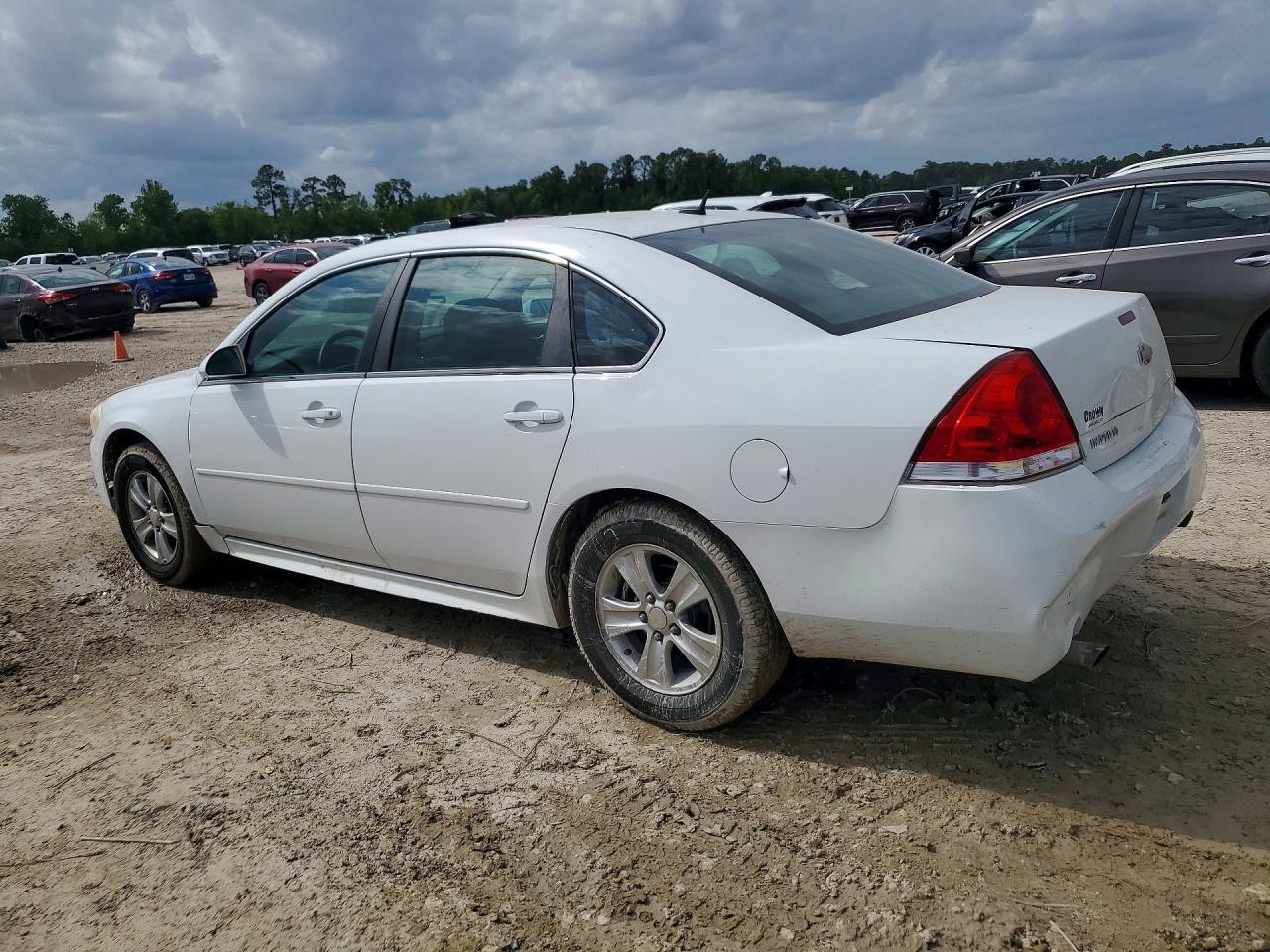 2013 Chevrolet Impala Ls - zdjęcie 2