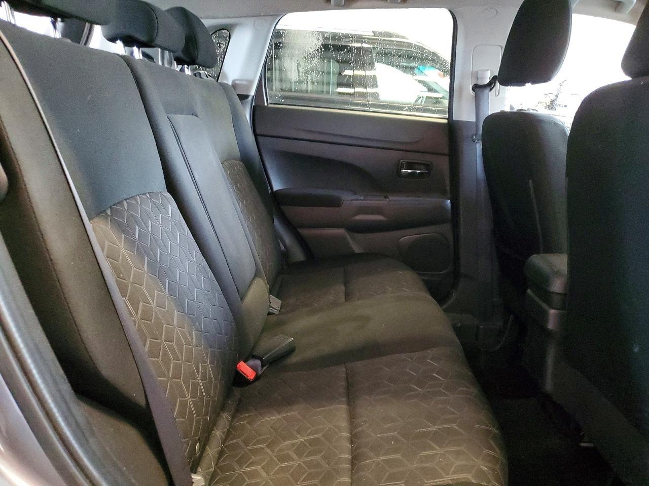 2024 Mitsubishi Outlander Sport S - zdjęcie 11