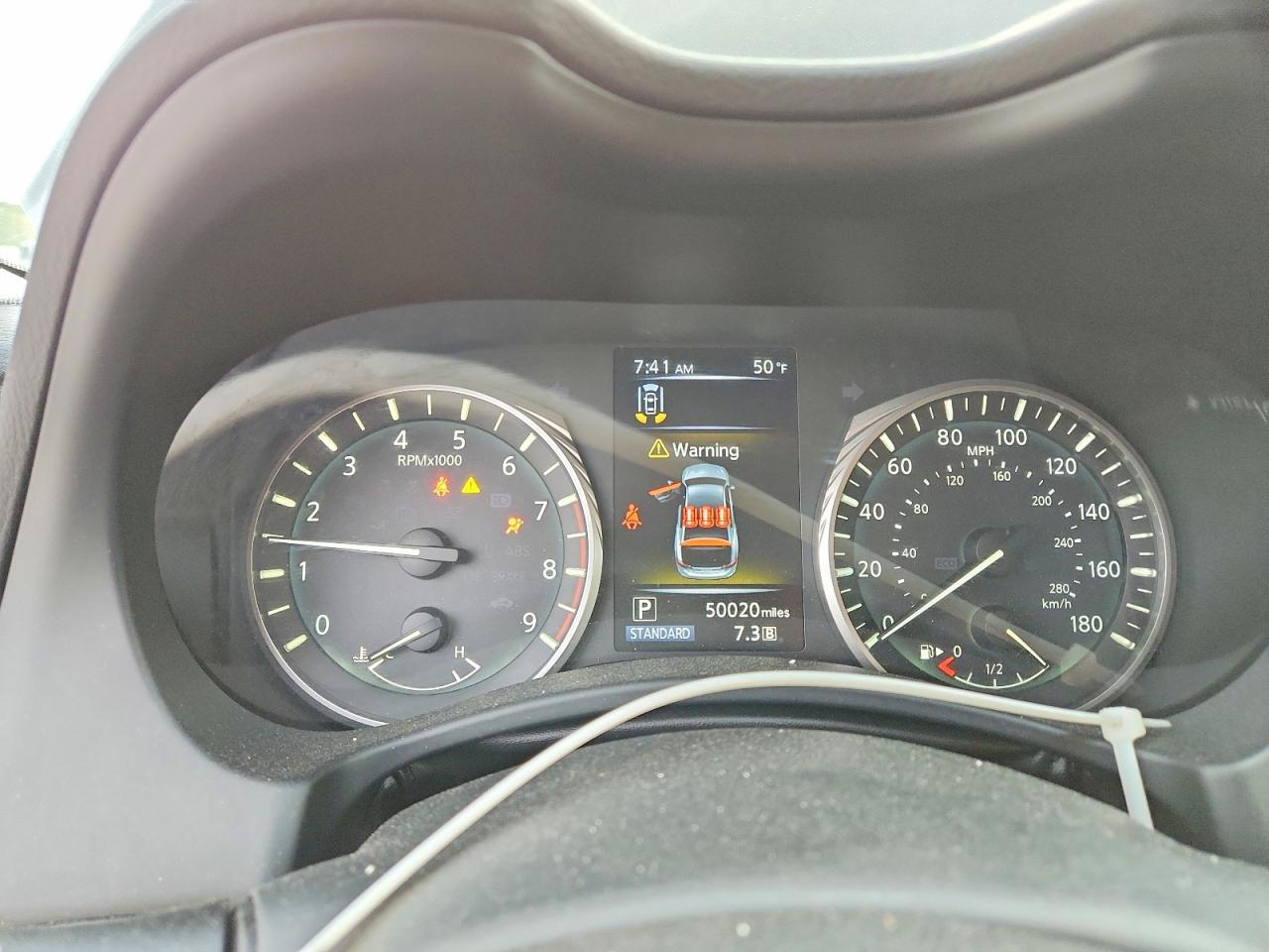 2024 Infiniti Q50 Luxe - zdjęcie 9