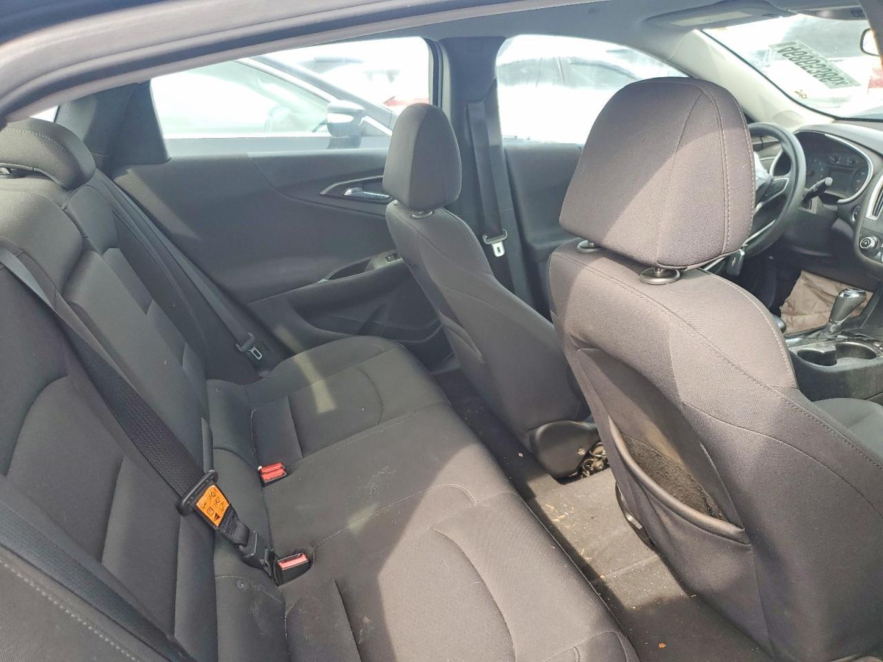 2018 Chevrolet Malibu Ls - zdjęcie 10