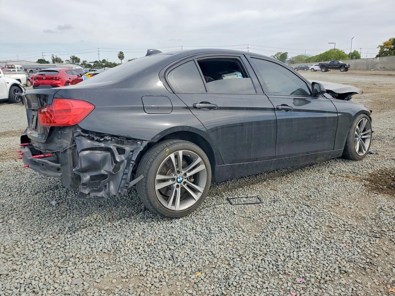 2013 BMW 335 I - zdjęcie 3