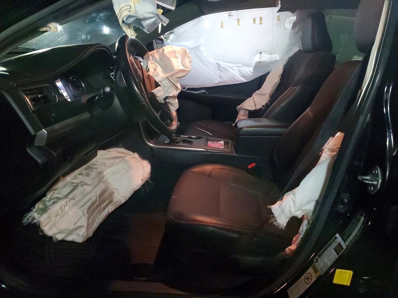 2016 Toyota Camry Se - zdjęcie 7