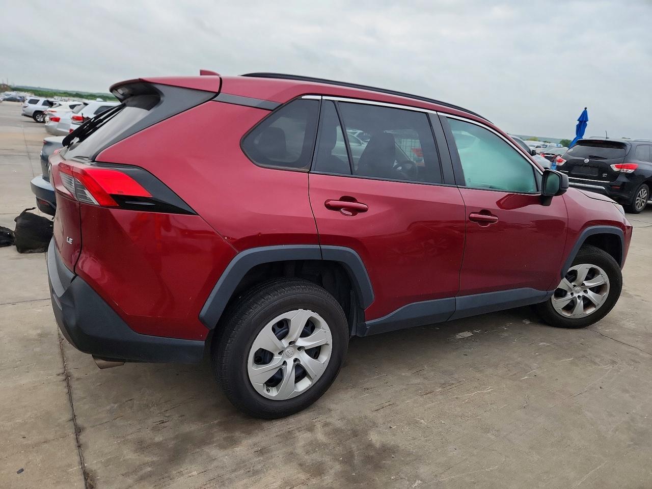 2019 Toyota Rav4 Le - zdjęcie 3