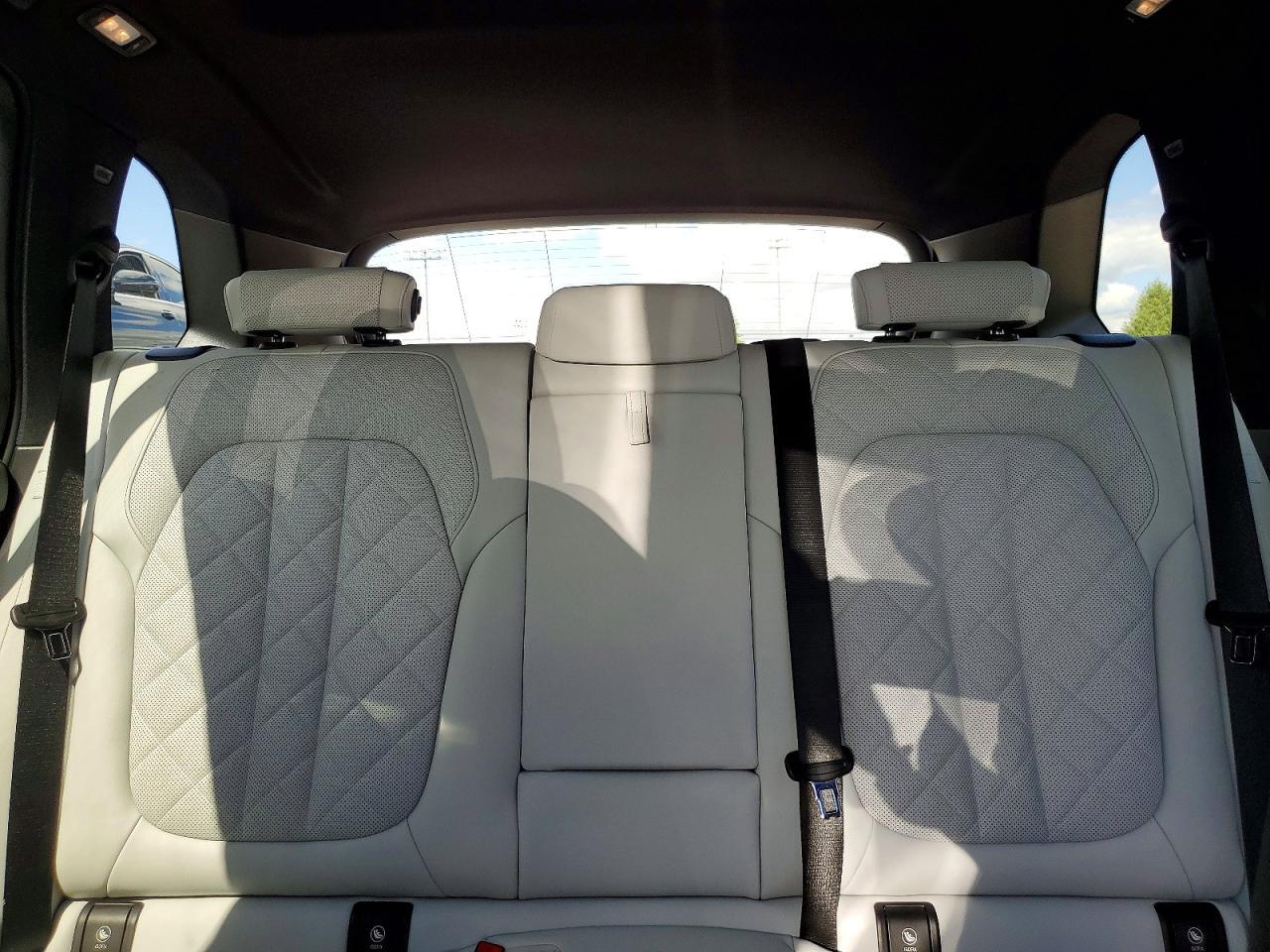 2023 BMW X5 xDrive40I - zdjęcie 10