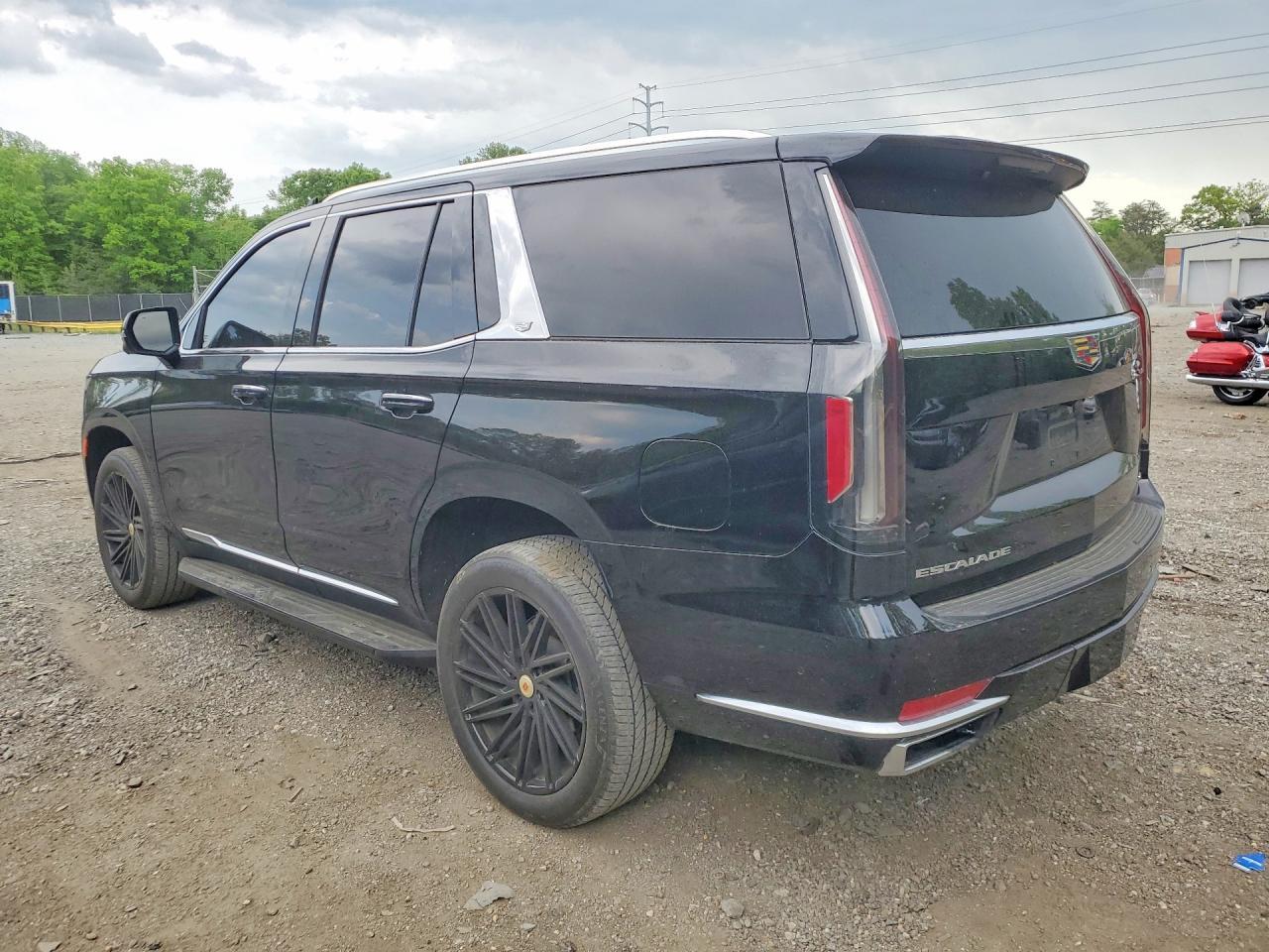 2024 Cadillac Escalade Premium Luxury - zdjęcie 2