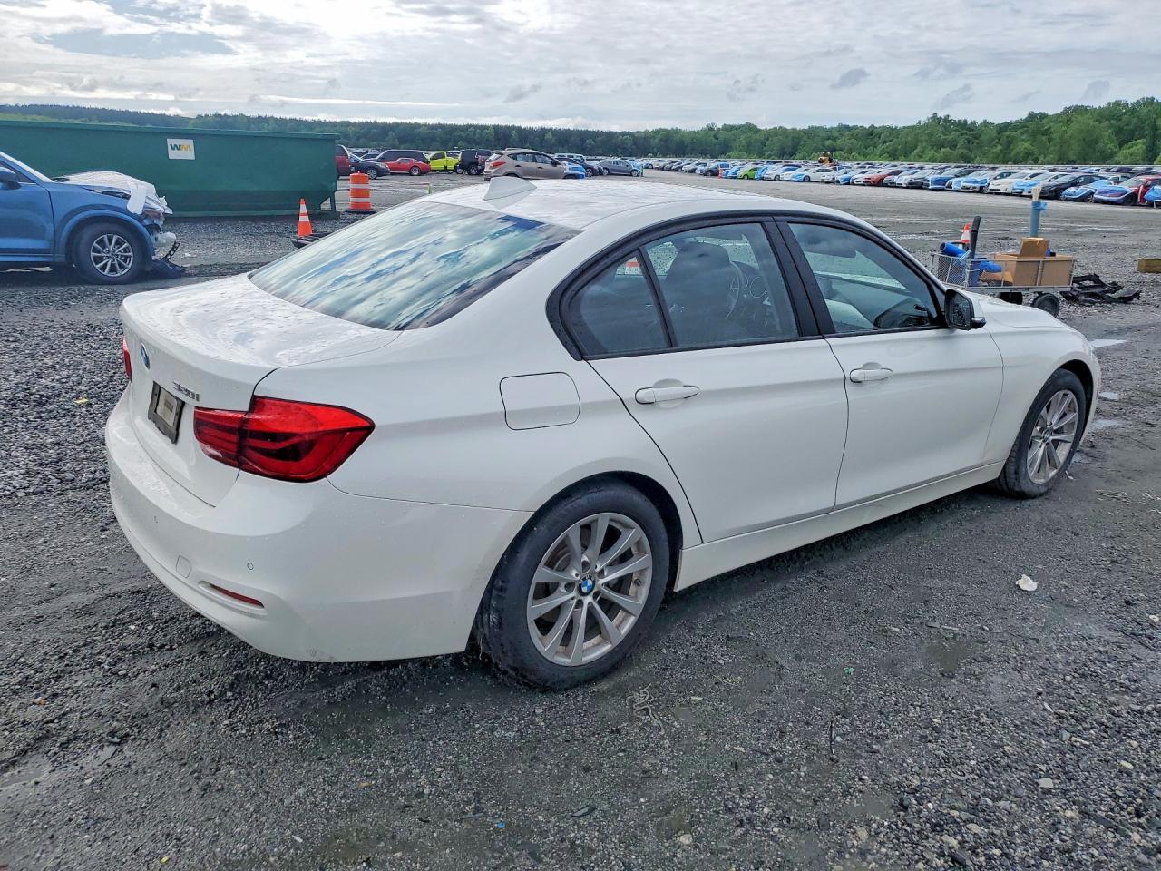 2017 BMW 320 I - zdjęcie 3