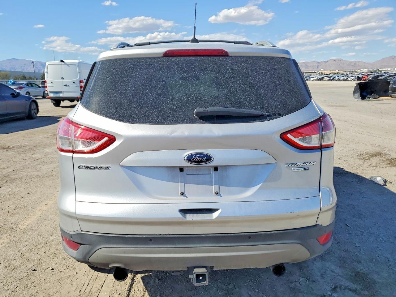 2013 Ford Escape Titanium - zdjęcie 6