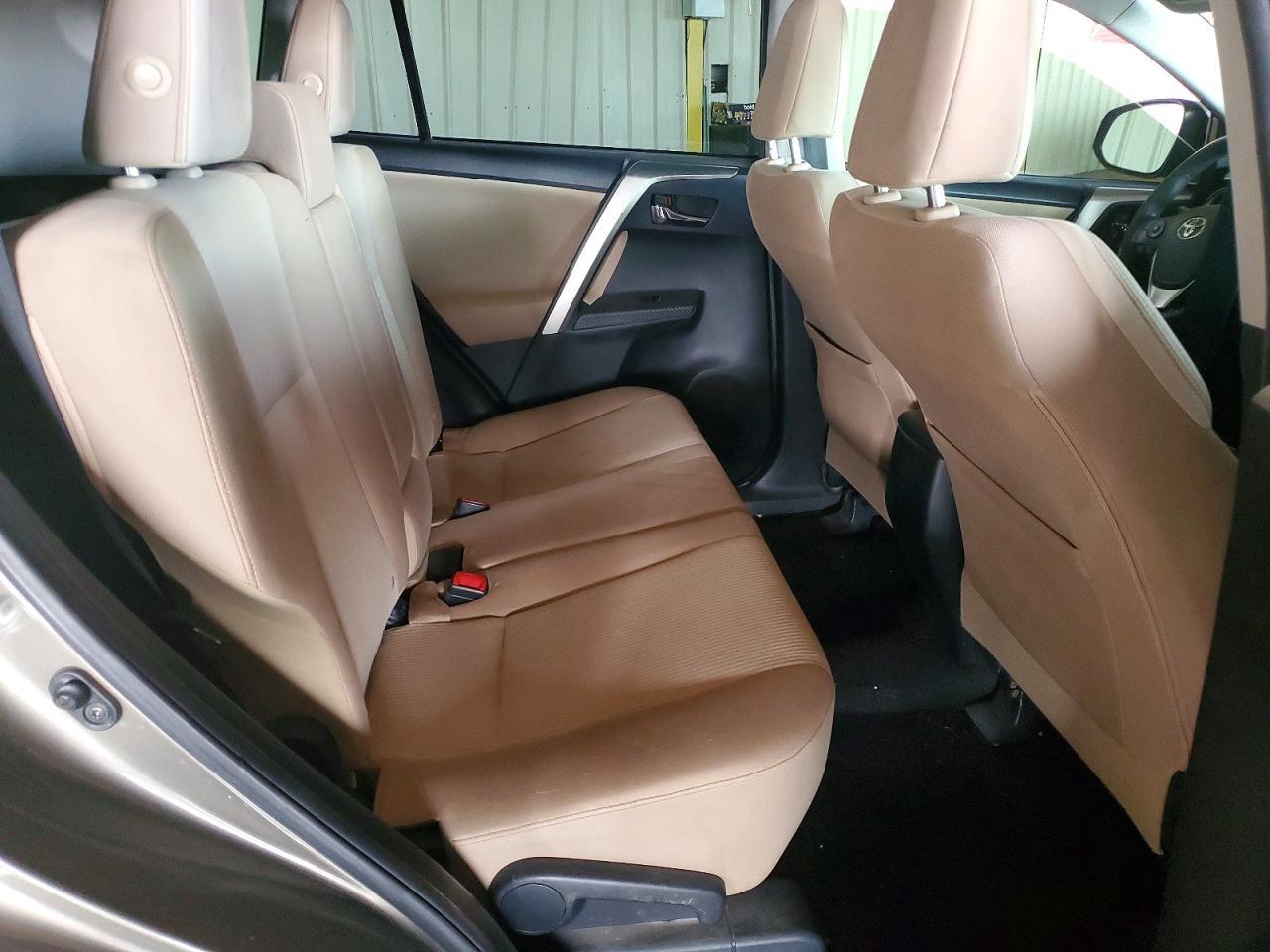2015 Toyota Rav4 Xle - zdjęcie 10