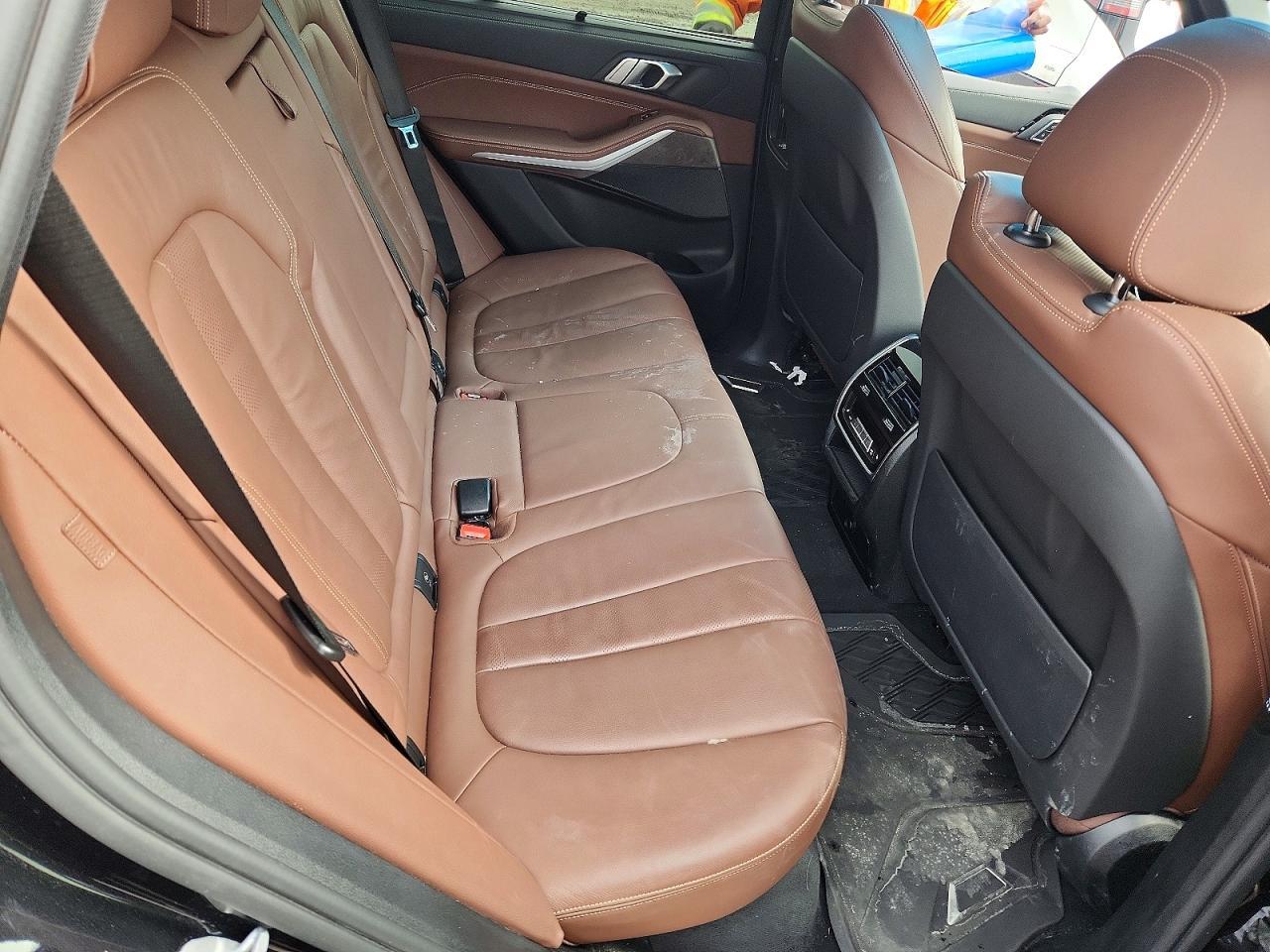 2021 BMW X5 xDrive40I - zdjęcie 10