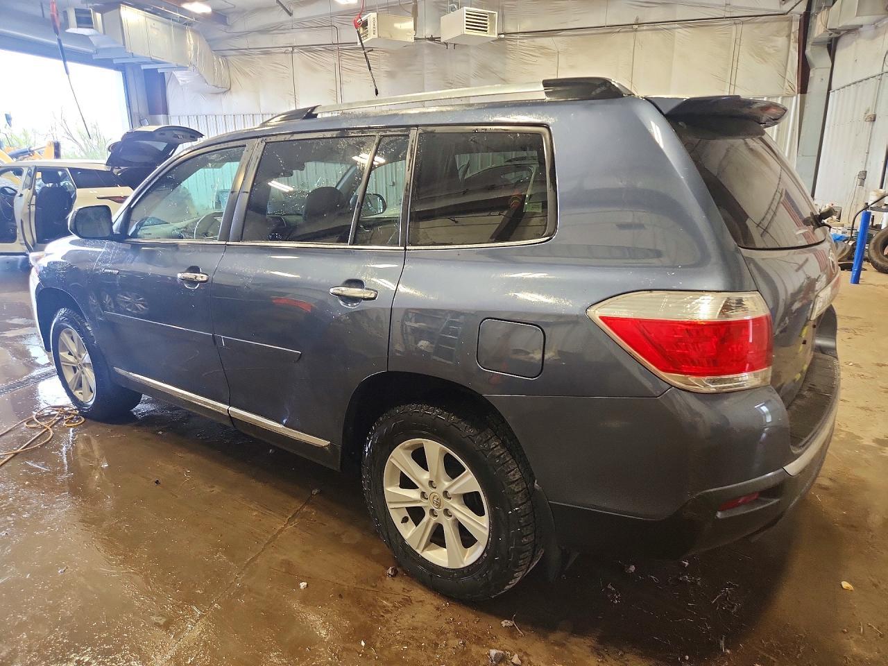 2013 Toyota Highlander Limited - zdjęcie 2
