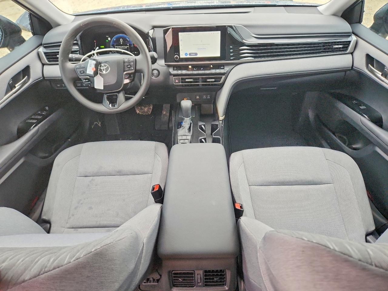 2026 Toyota Camry Le - zdjęcie 8