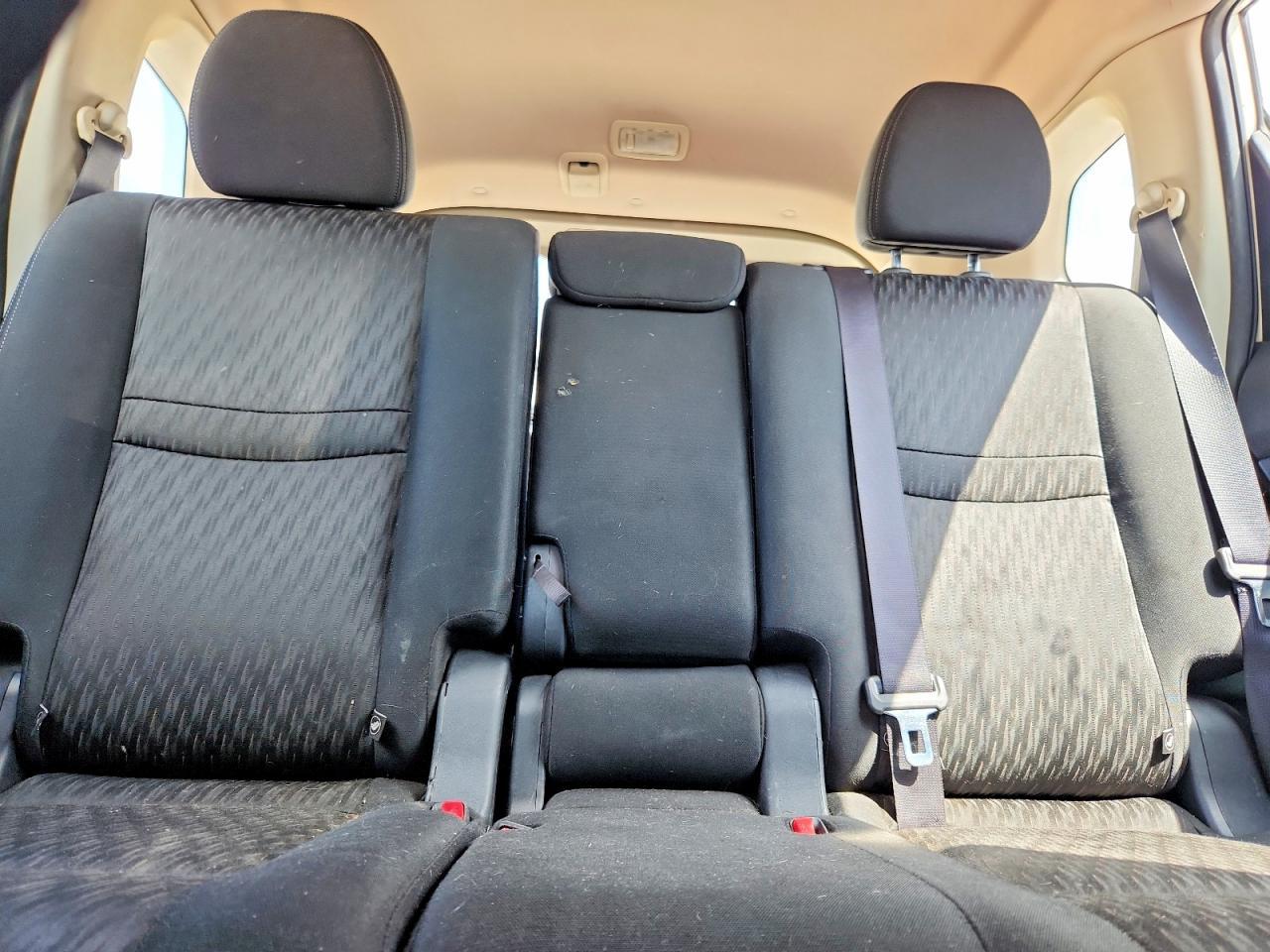 2017 Nissan Rogue S - zdjęcie 10