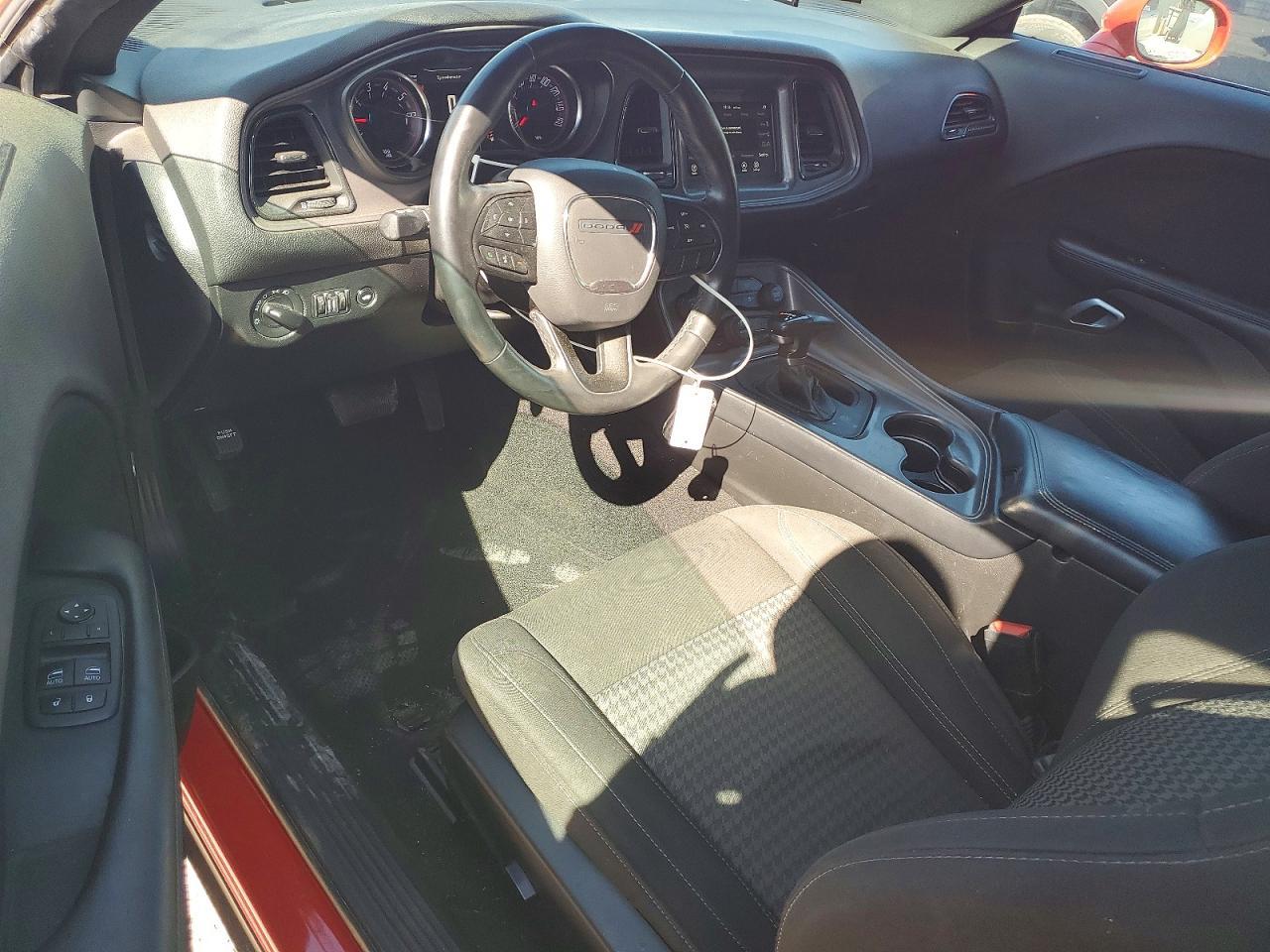 2023 Dodge Challenger Sxt - zdjęcie 8
