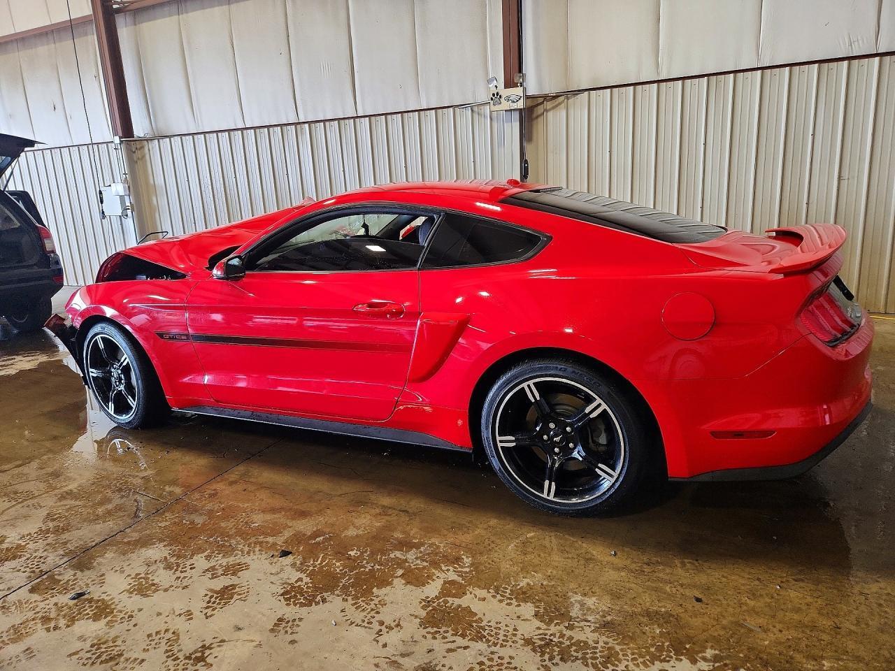 2019 Ford Mustang Gt - zdjęcie 2