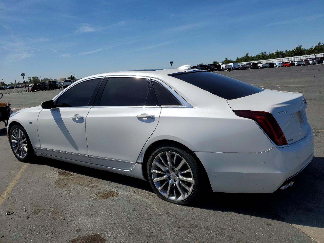 2017 Cadillac Ct6 Luxury - zdjęcie 2