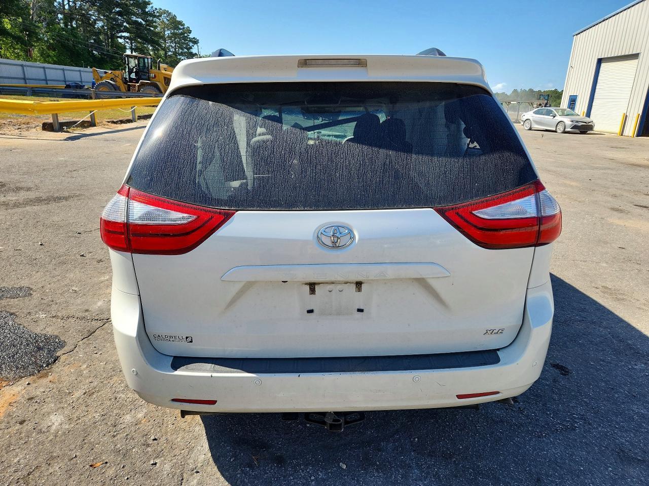 2016 Toyota Sienna Xle 8-Passenger - zdjęcie 6
