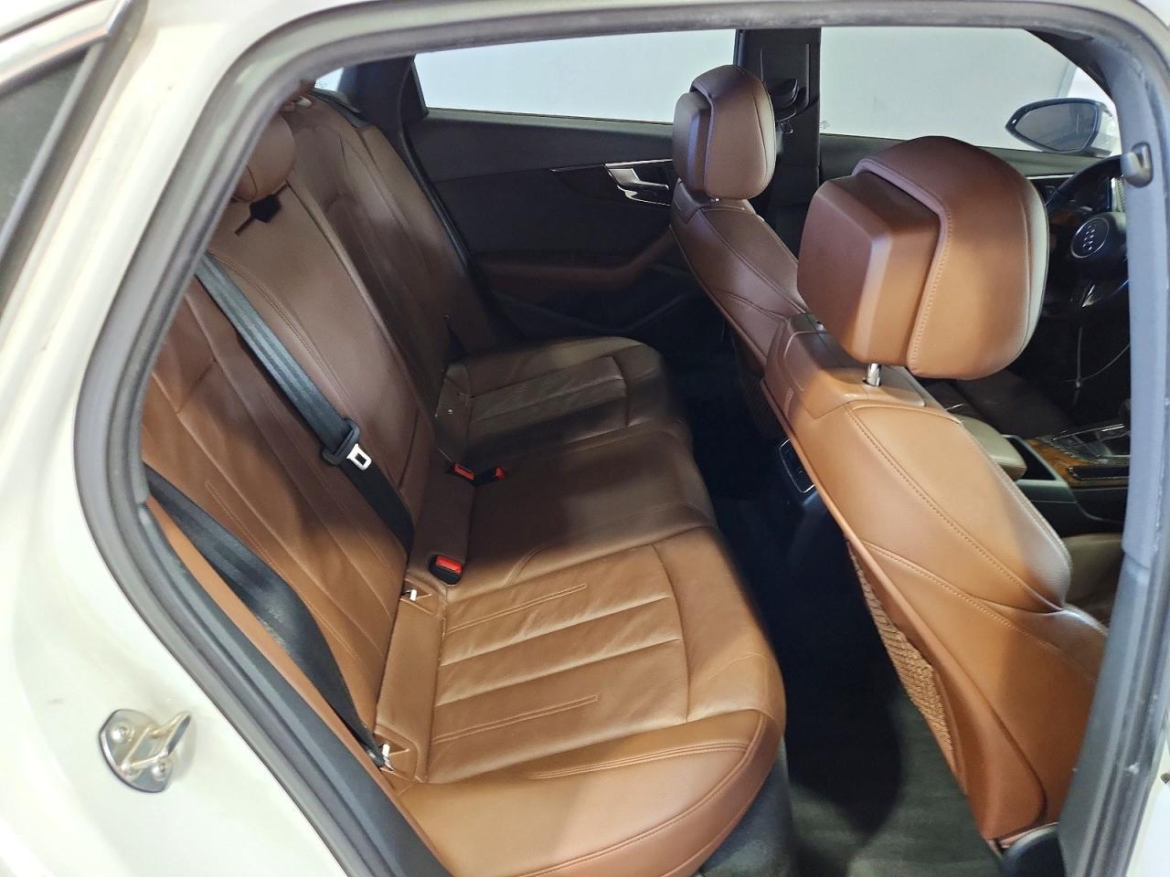 2017 Audi A4 Premium Plus - zdjęcie 10