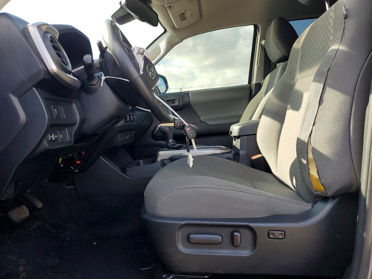 2020 Toyota Tacoma Sr5 V6 - zdjęcie 7