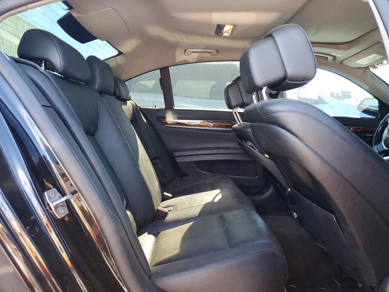 2015 BMW 740 I - zdjęcie 10