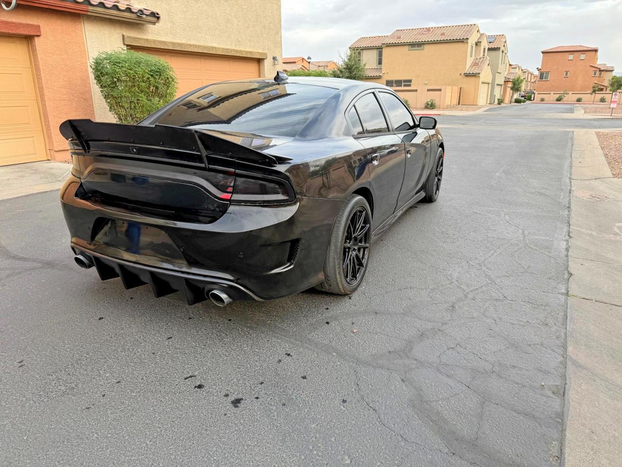 2019 Dodge Charger R - zdjęcie 4