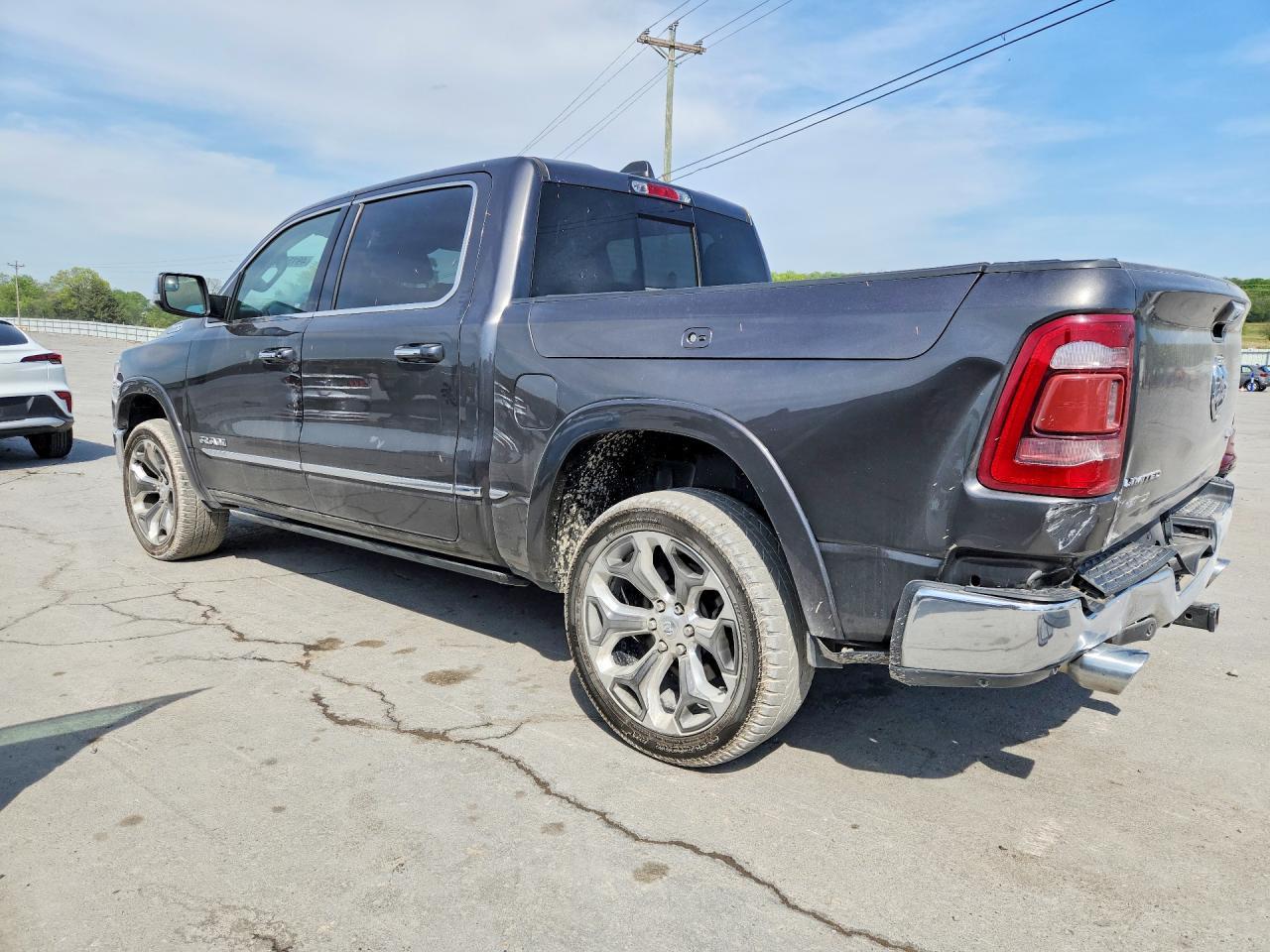 2019 Ram 1500 Limited - zdjęcie 2