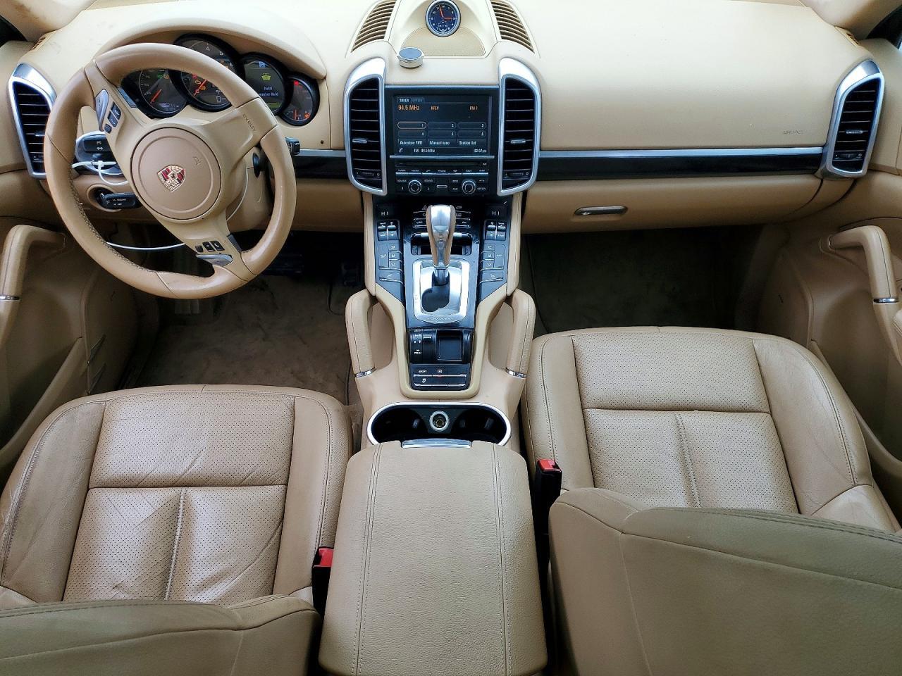 2014 Porsche Cayenne - zdjęcie 8