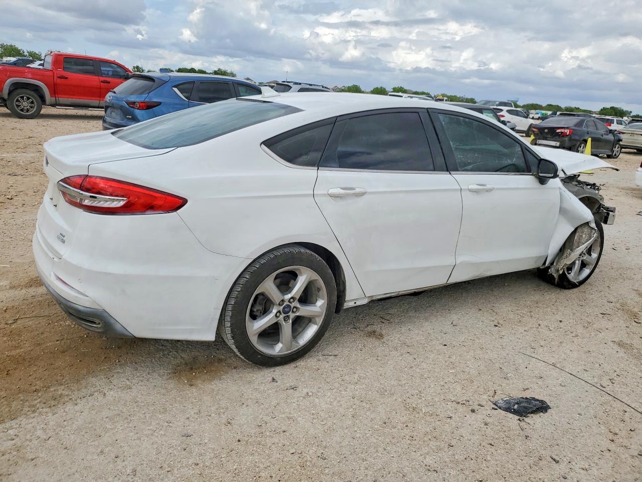 2019 Ford Fusion Se - zdjęcie 3