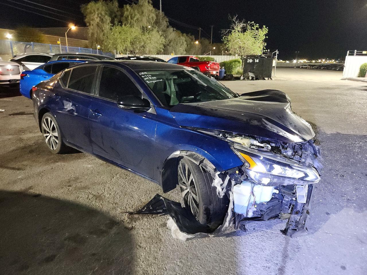 2020 Nissan Altima Sr - zdjęcie 4