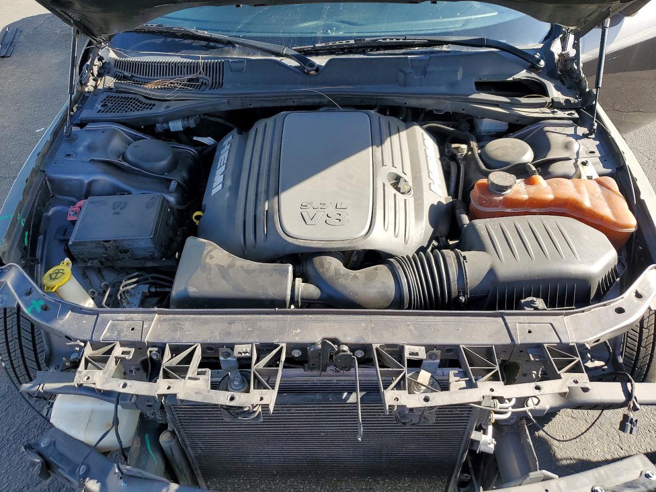 2016 Dodge Challenger R - zdjęcie 11