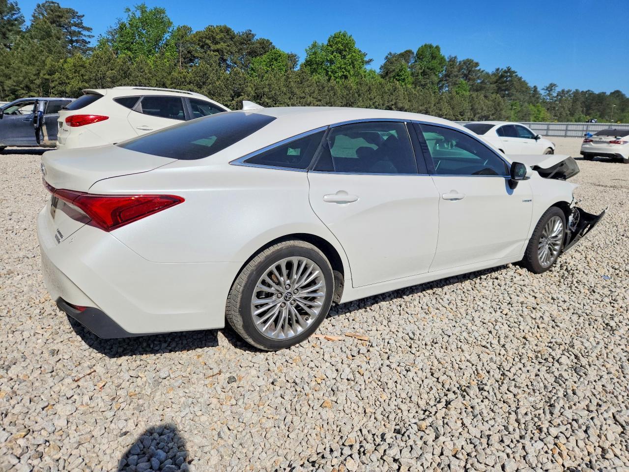 2021 Toyota Avalon Limited - zdjęcie 3