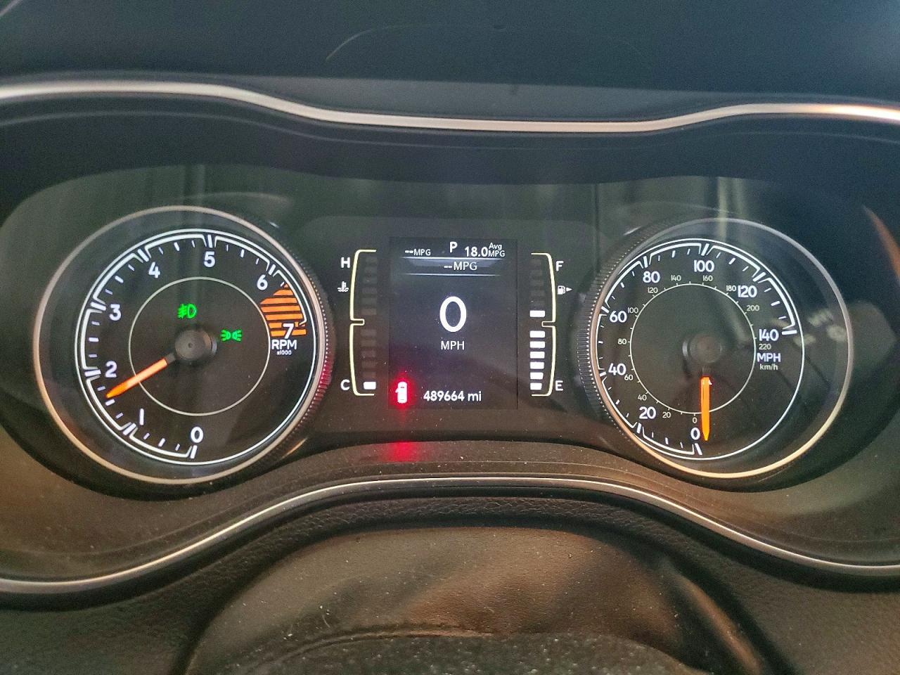 2020 Jeep Cherokee Latitude Plus - zdjęcie 9