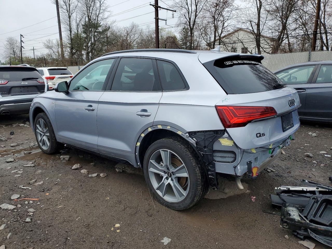 2025 Audi Q5 Premium 45 - zdjęcie 2