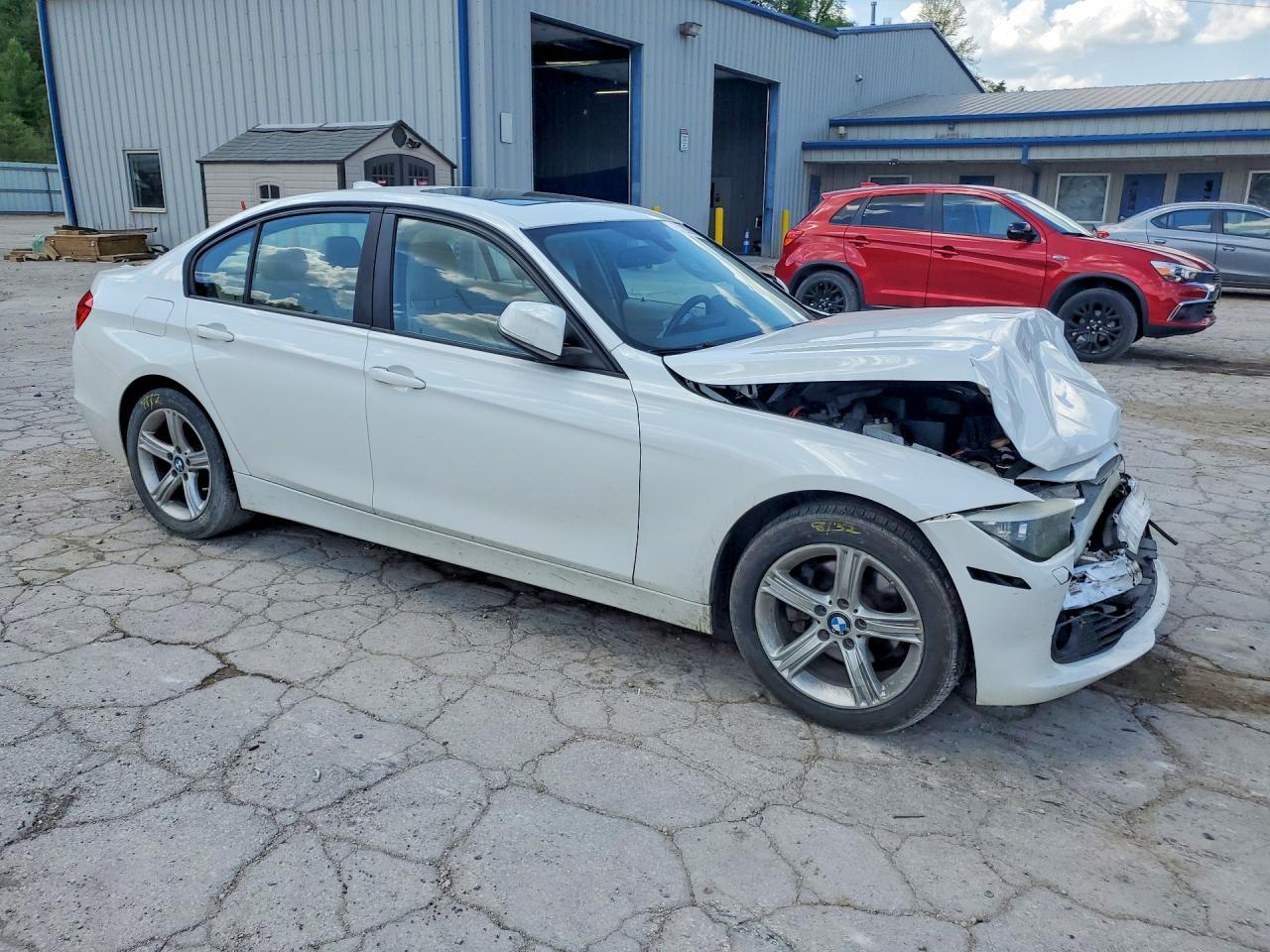 2015 BMW 328 Xi - zdjęcie 4