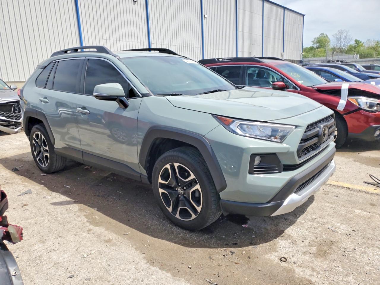 2021 Toyota Rav4 Adventure - zdjęcie 4