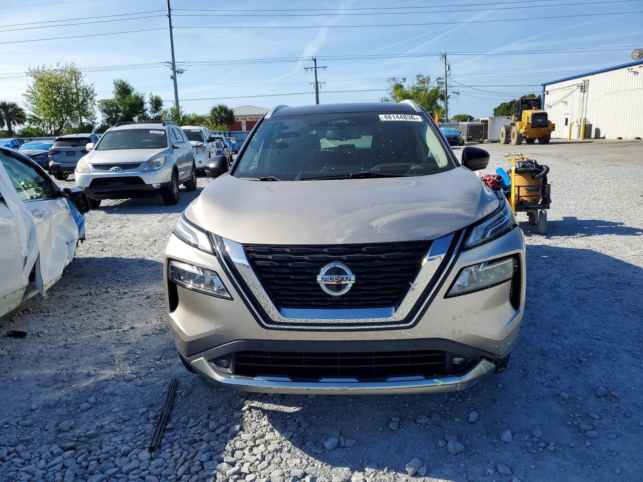 2021 Nissan Rogue Platinum - zdjęcie 5