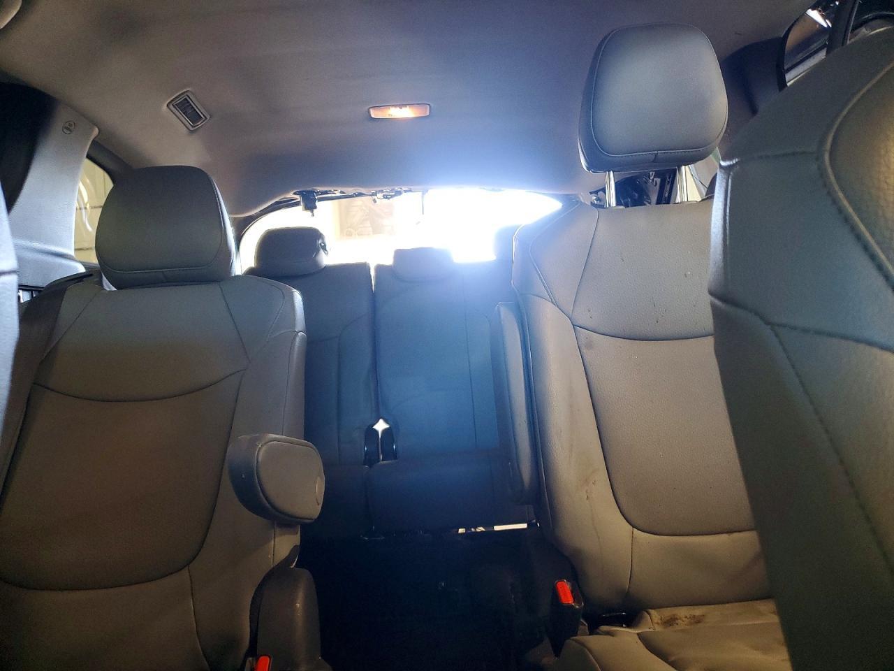 2025 Toyota Sienna Xle 7-Passenger - zdjęcie 10