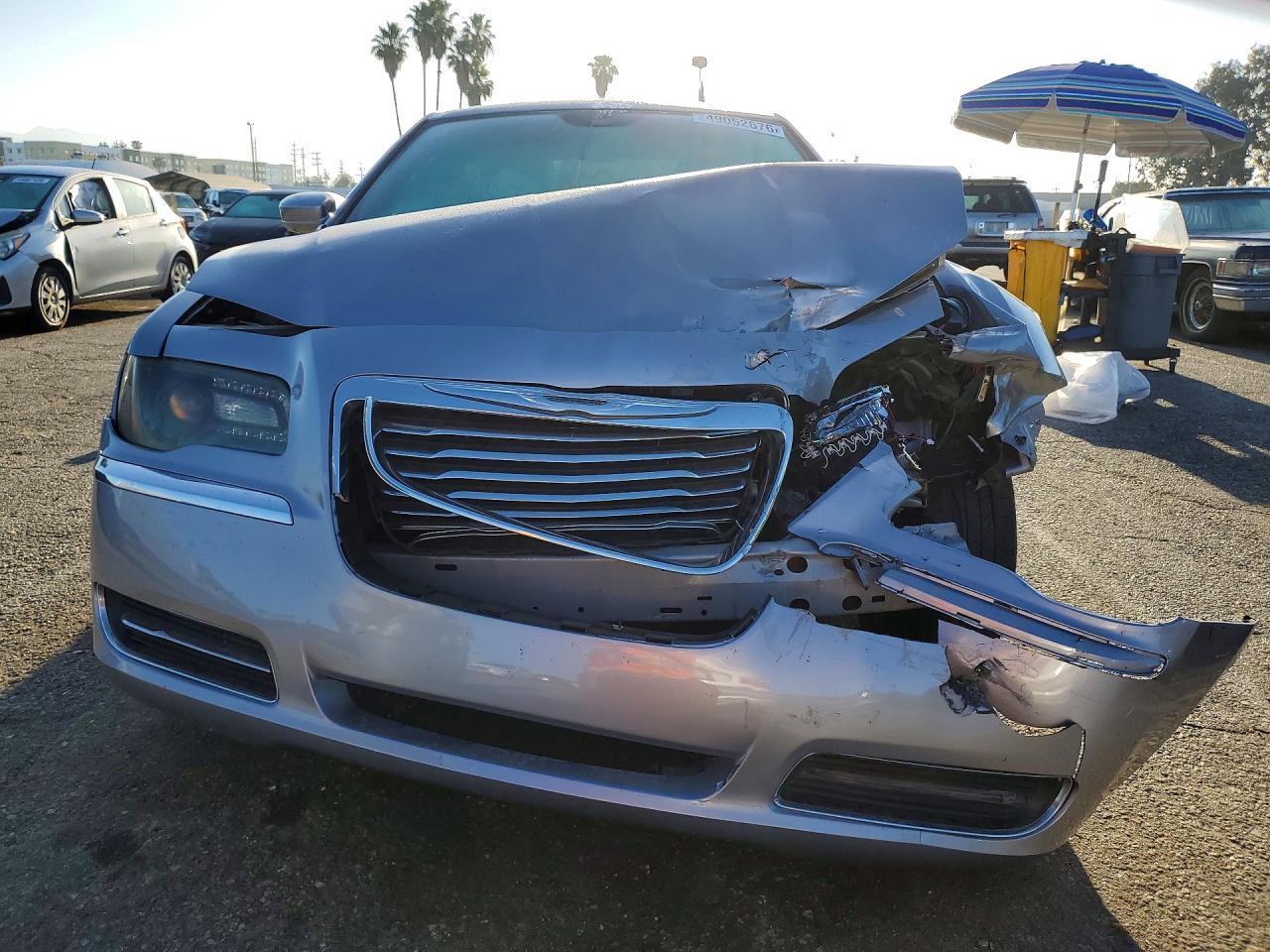 2014 Chrysler 300 - zdjęcie 9