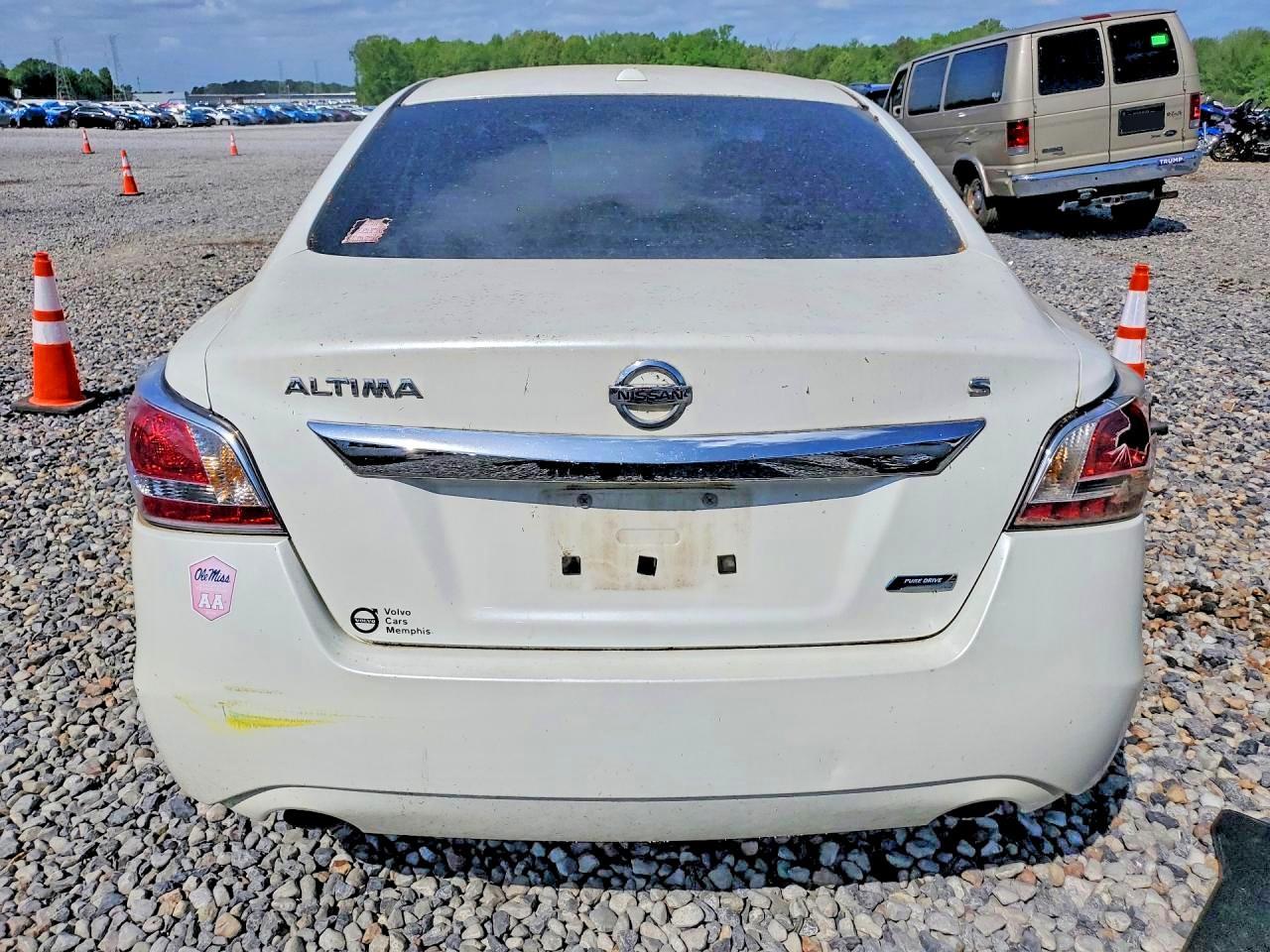 2014 Niss Altima - zdjęcie 6
