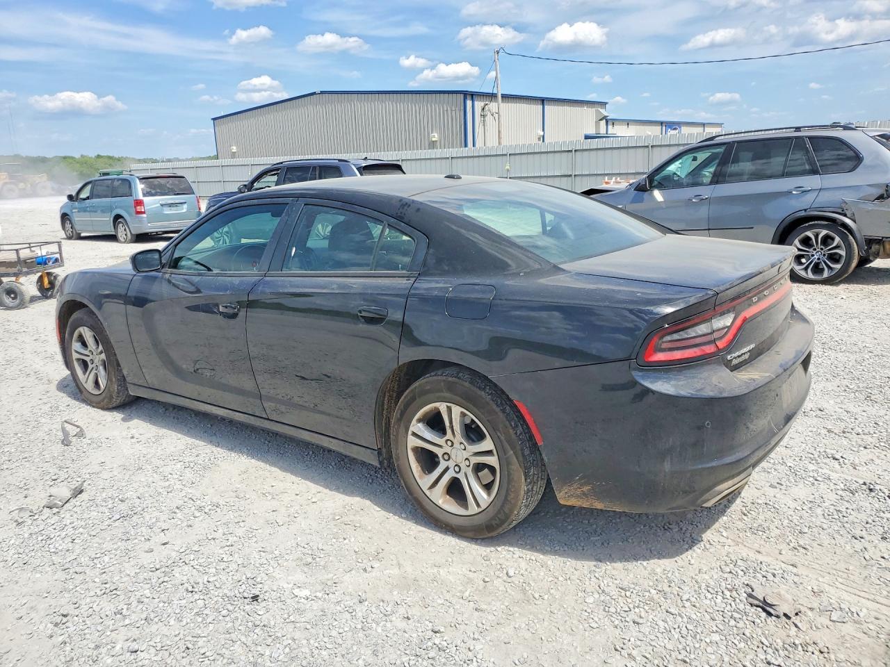2021 Dodge Charger Sxt - zdjęcie 2