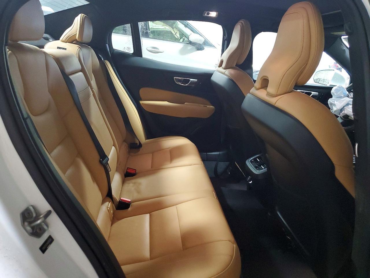 2019 Volvo S60 T6 Inscription - zdjęcie 10