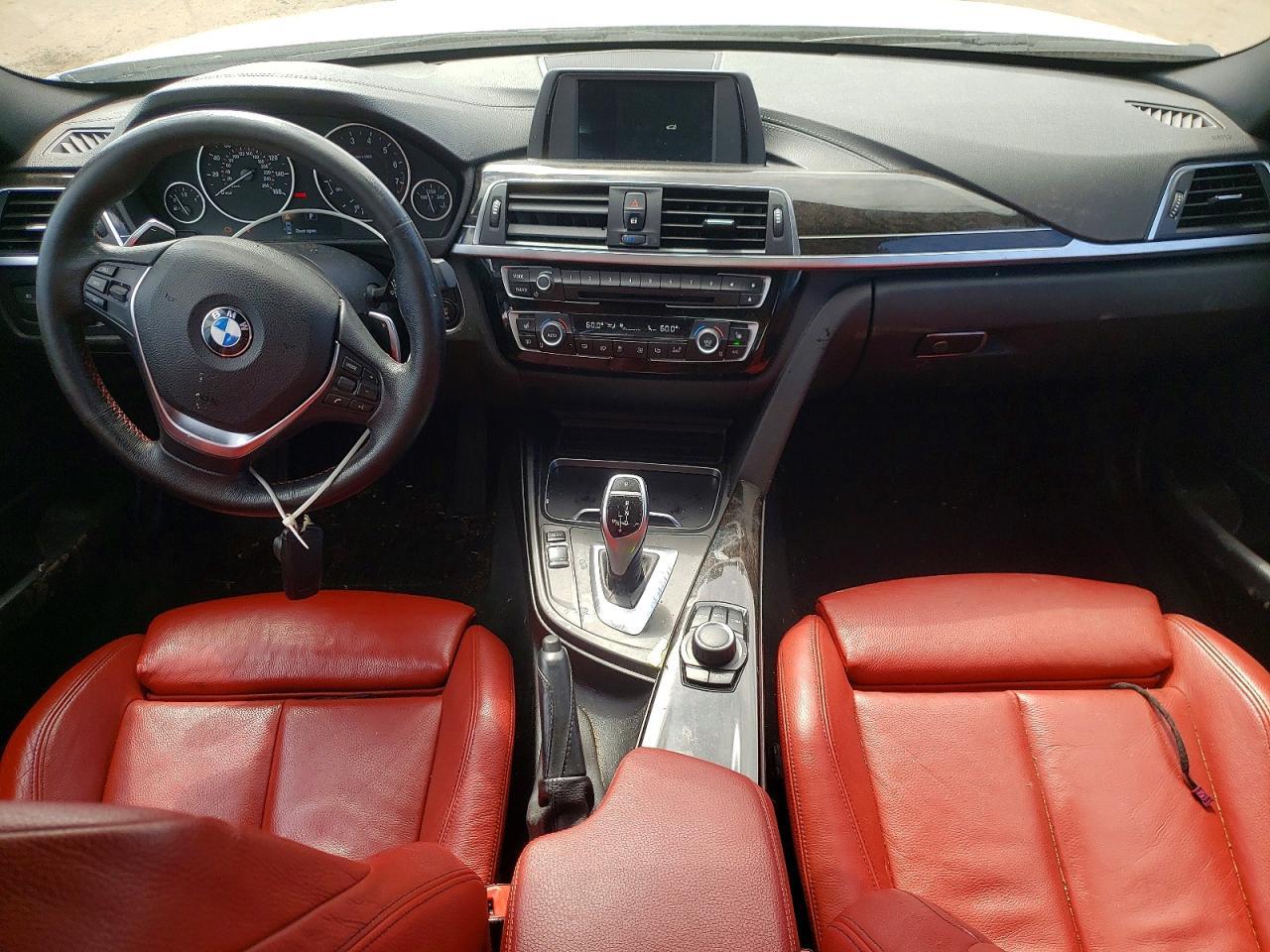 2018 BMW Seria 3 330i - zdjęcie 8