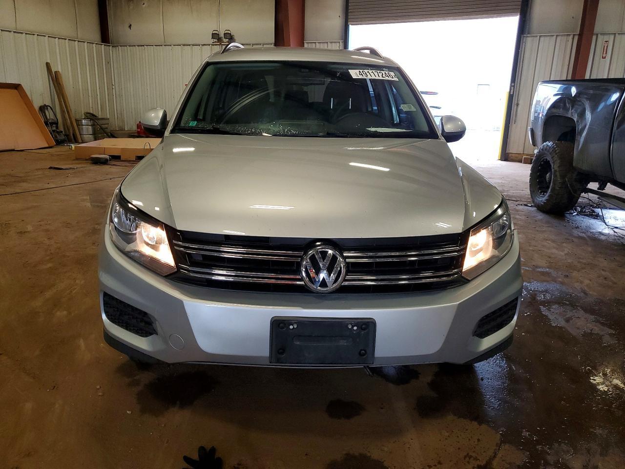 2016 Volkswagen Tiguan S - zdjęcie 5