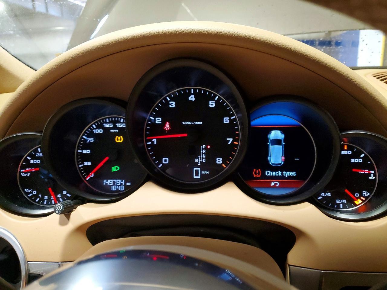 2016 Porsche Cayenne - zdjęcie 9